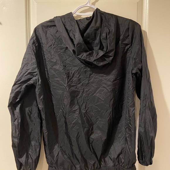 Brandy Melville rain jacket - Picture 4 of 5